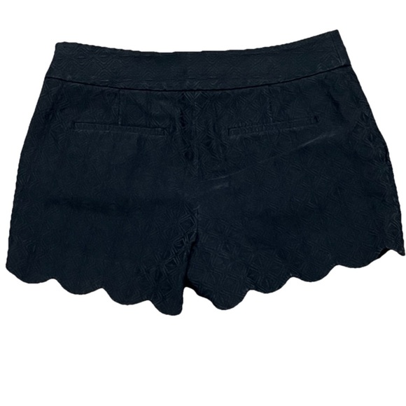 ANN TAYLOR LOFT BLACK SCALLOPED HEM TEXTURED SHORTS PREPPY GOTH CAPSULE BEACH 4 - Picture 2 of 9